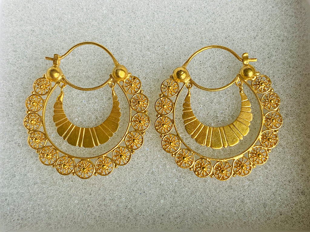 Pin by ketan soni on jhala design | Gold jewels design, Chand bali earrings  gold, Modern gold jewelry